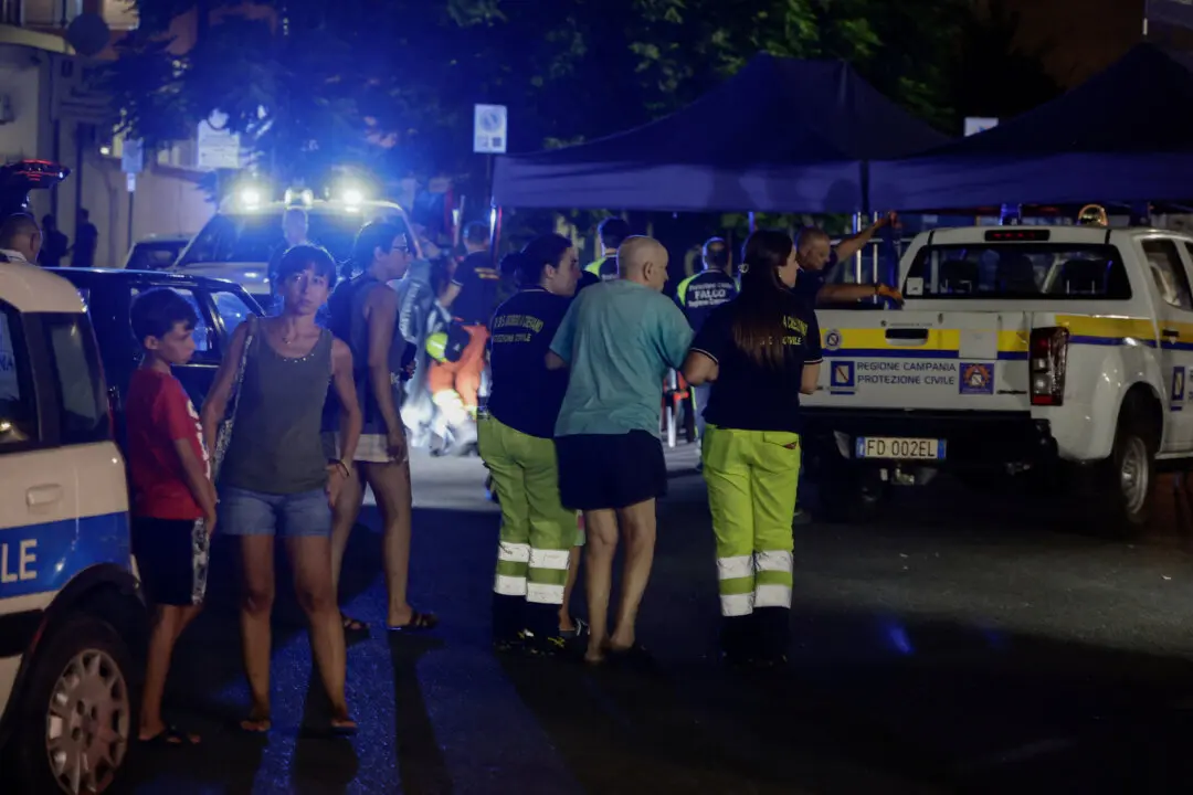 Magnitude 4.7 Quake Strikes Near Italy’s Naples, Causing Outages and Damage