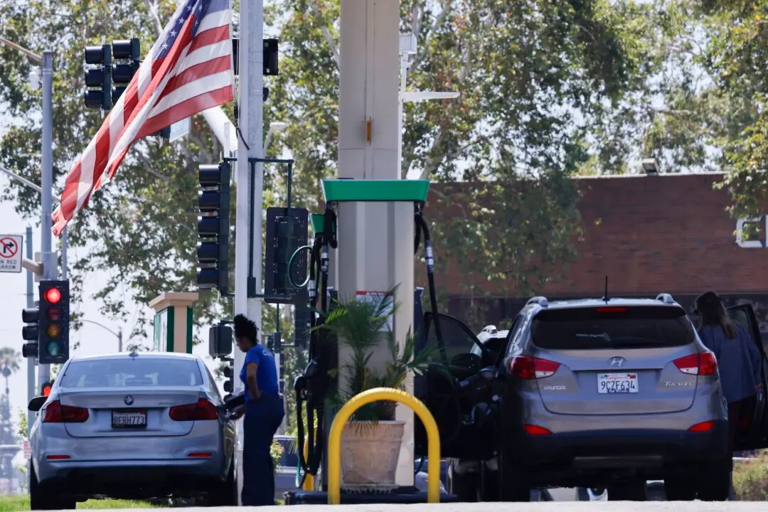 Falling Oil Prices Bring Pump Relief Ahead of July 4 Travel