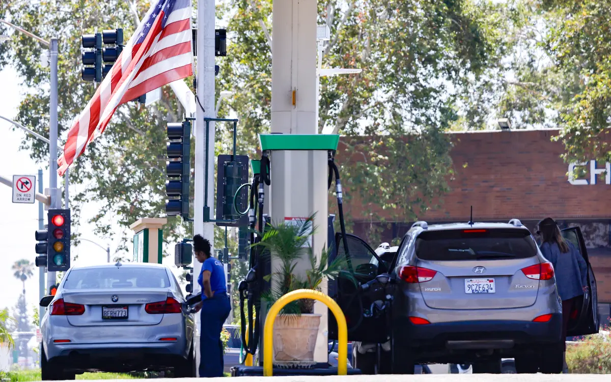 Falling Oil Prices Bring Pump Relief Ahead of July 4 Travel