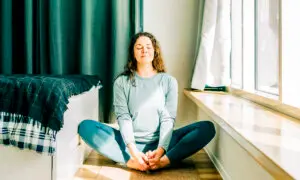 6 Exercises to Ease Tight Pelvic Floor Muscles