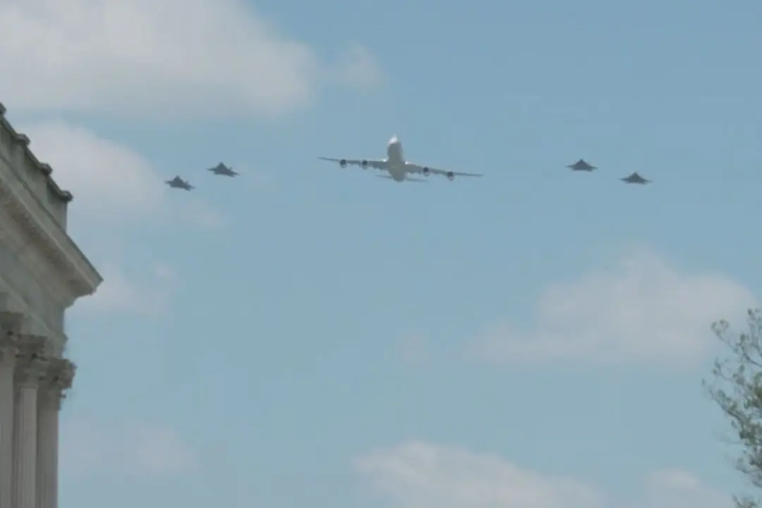 Flyover practices in DC Ahead of 4th of July Programming