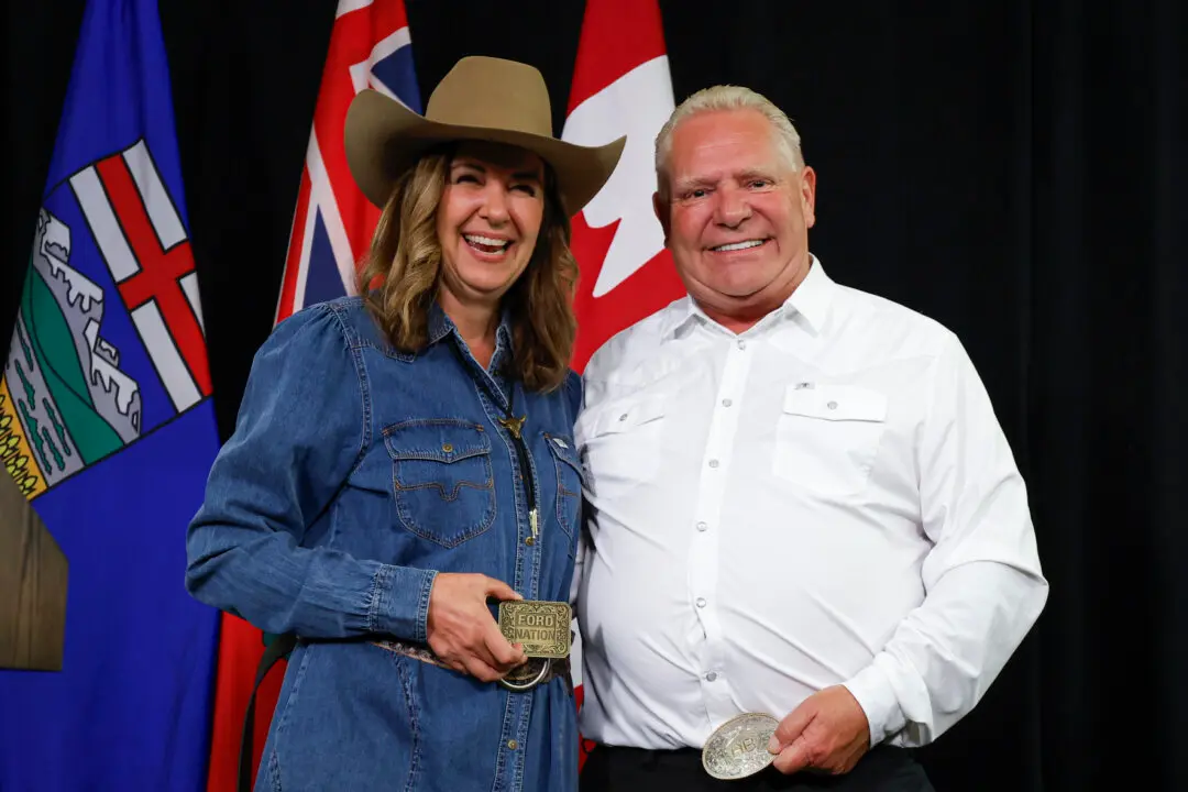 Premiers Ford, Smith Announce Proposed Route for West-to-East Oil Pipeline