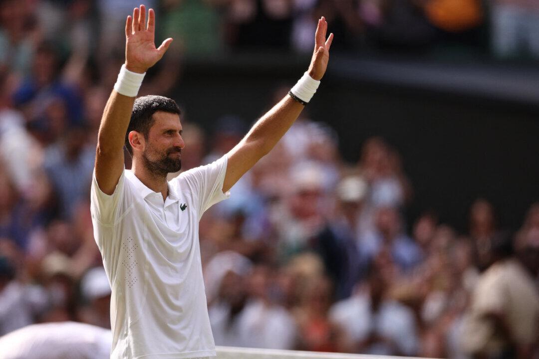 Novak Djokovic Breaks Federer’s Wimbledon Match-Win Record in ‘Ugly’ Fourth Round Victory