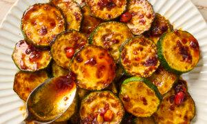 This 4-ingredient Zucchini Is My Favorite Way to Eat the Summer Vegetable