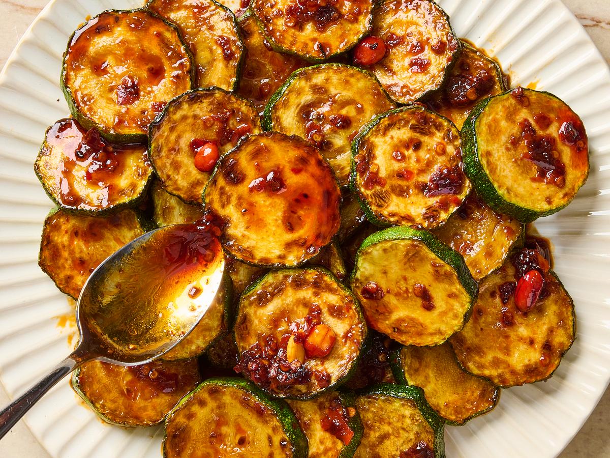 This 4-ingredient Zucchini Is My Favorite Way to Eat the Summer Vegetable