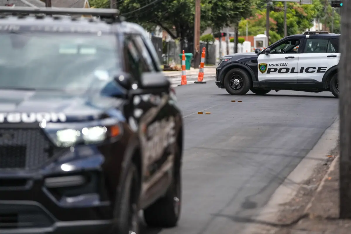 ICE Officer Fatally Shoots Illegal Immigrant During Houston Arrest Operation