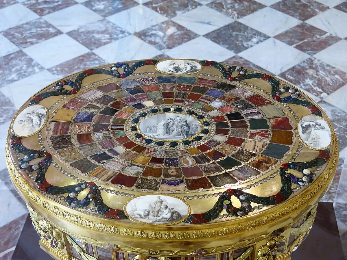 Behold the Beauty: A Goldsmith’s Often Diplomatic, Geological Masterpieces