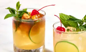 I’m Making This Tropical Cocktail Every Weekend This Summer