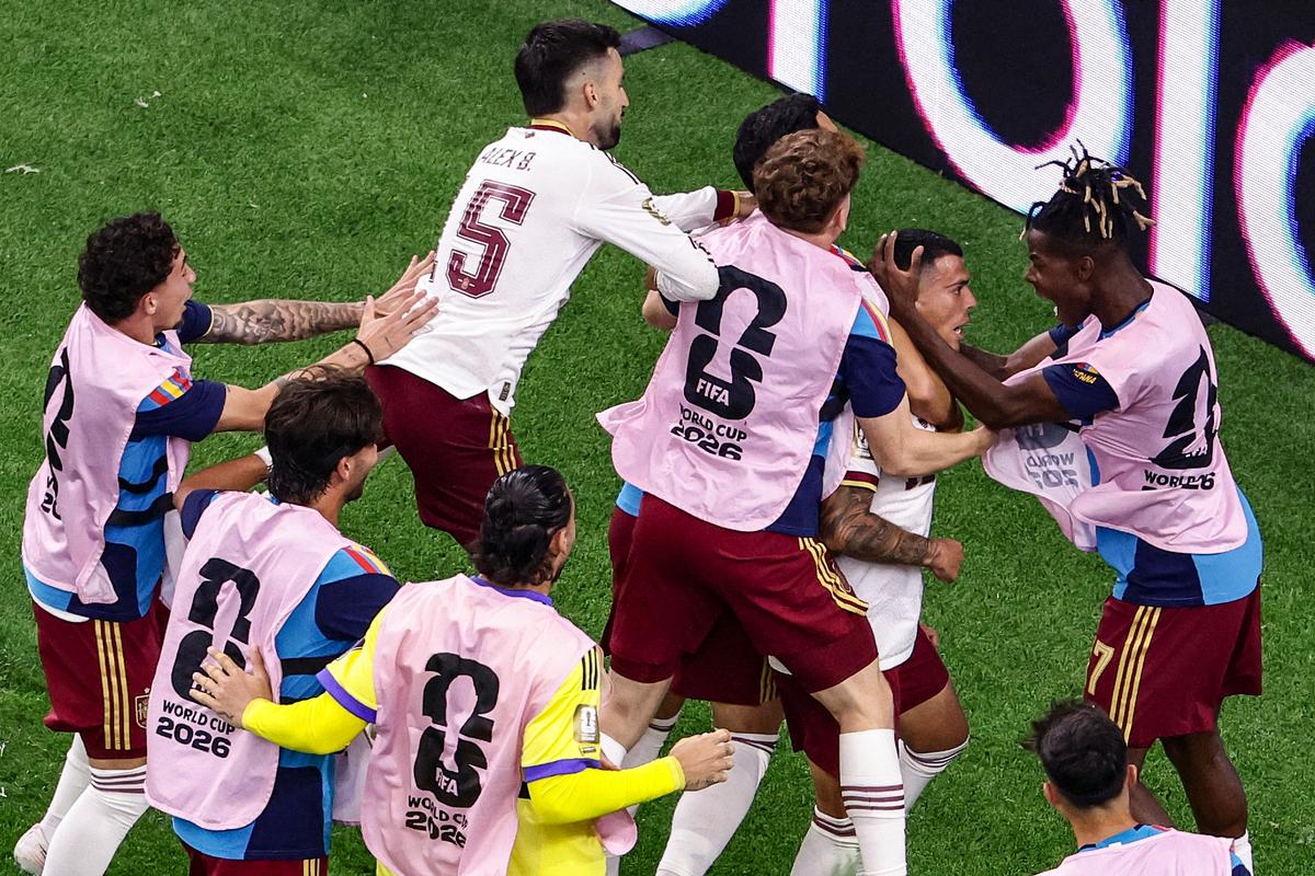 Spain Beats France 2–0, Cruises to World Cup Final