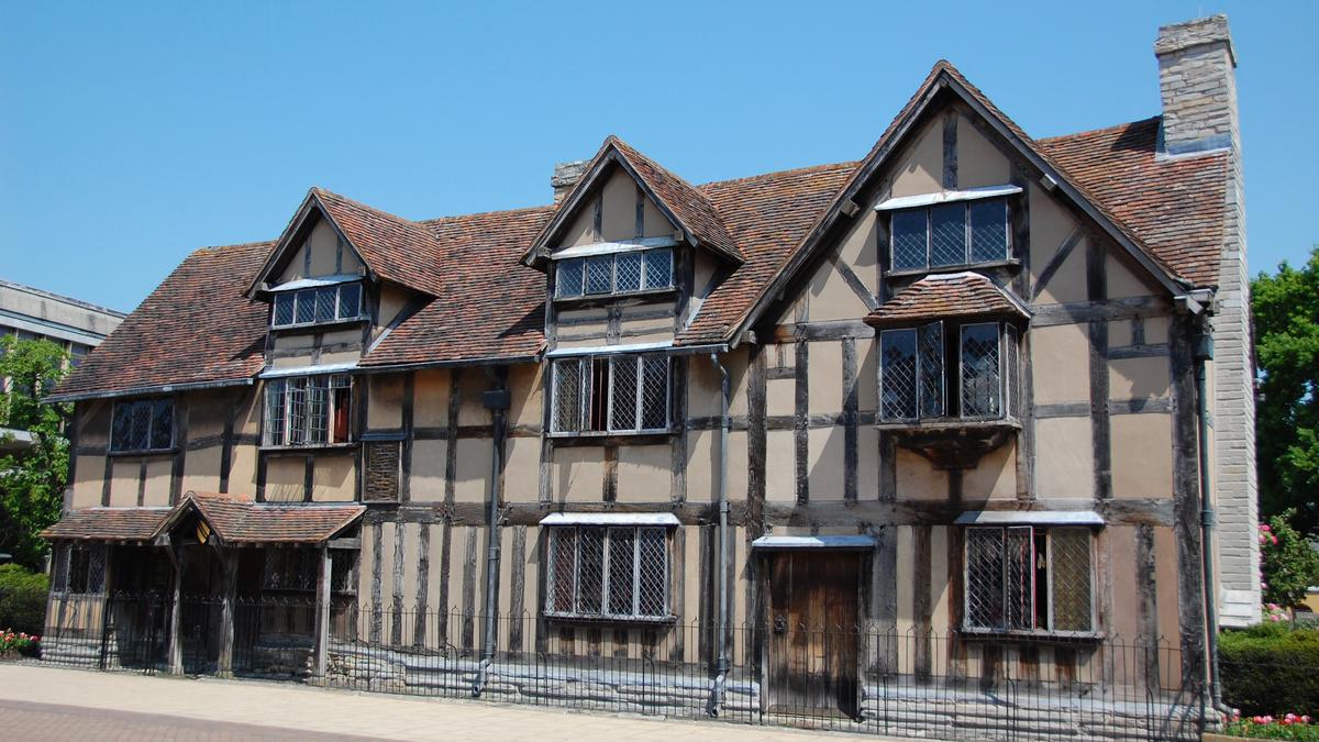Stratford-Upon-Avon: To See or Not to See?
