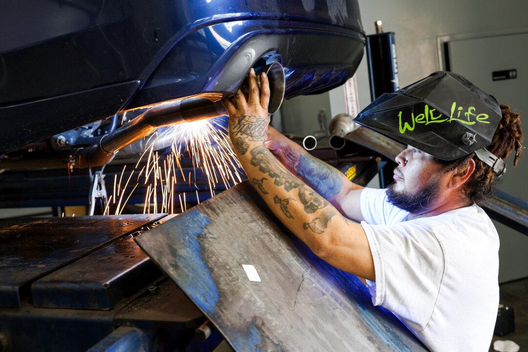 Trump’s Taking On ‘Right to Repair’: What Does It Mean?