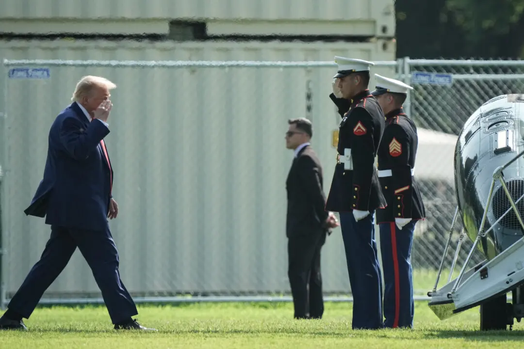 Trump Attends Dignified Transfer of US Soldiers Killed in Iranian Strikes