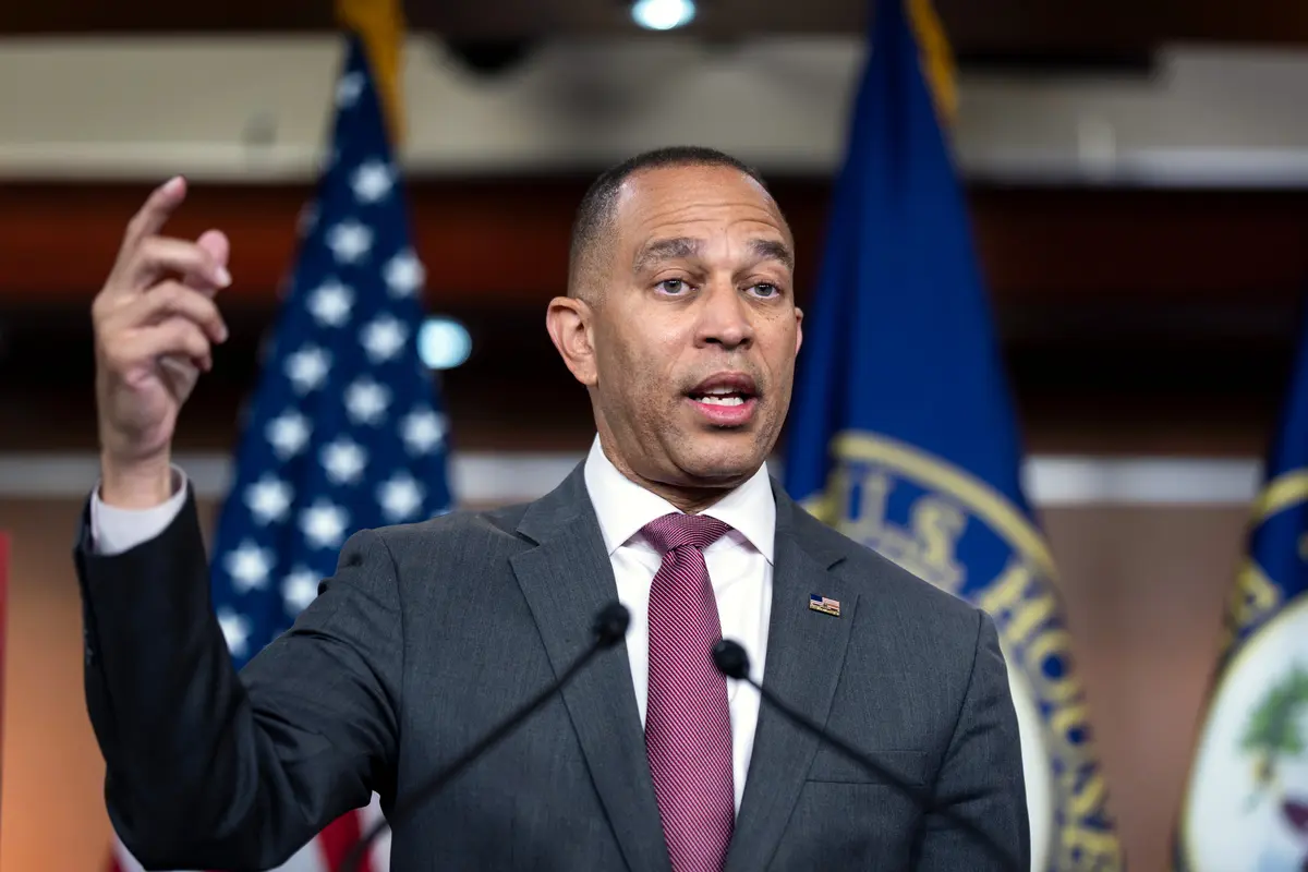 House Democratic Leader Launches 100-Day Midterm Push