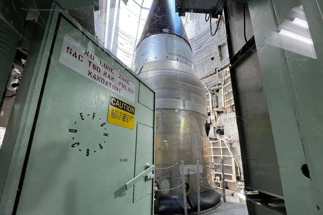 The Guardians of the Nukes in the Cold War