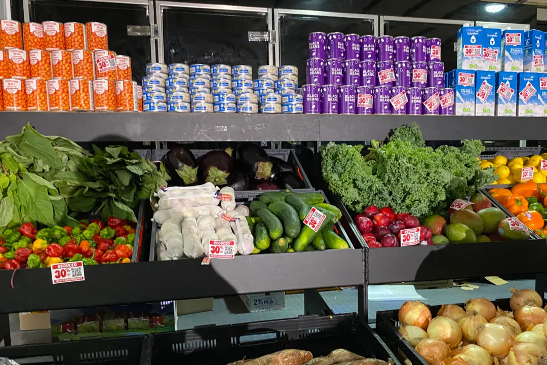 Mamdani’s NYC-Run Grocery Stores to Sell Food Staples at 30 Percent Discount