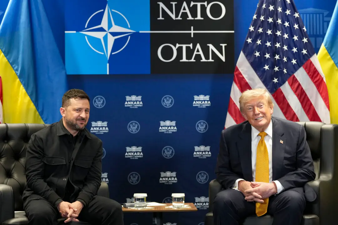 Trump Hosts Ukraine’s Zelenskyy for White House Meeting