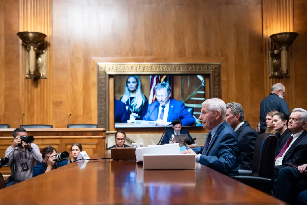 Fauci Invokes 5th Amendment More Than 100 Times During Senate COVID Hearing