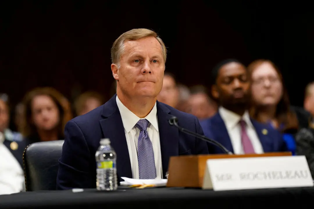 FAA Official Who Led Response to American Airlines Flight 5342 Crash to Leave Agency