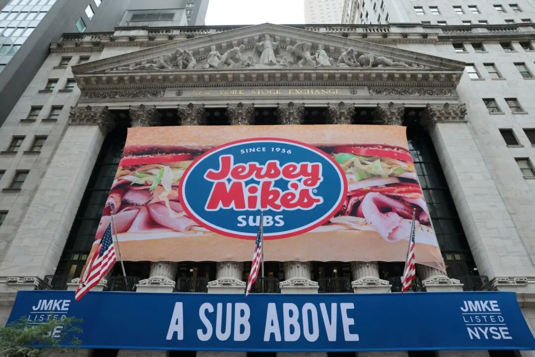 Sandwich Chain Jersey Mike’s Goes Public, Falls 6 Percent in Debut