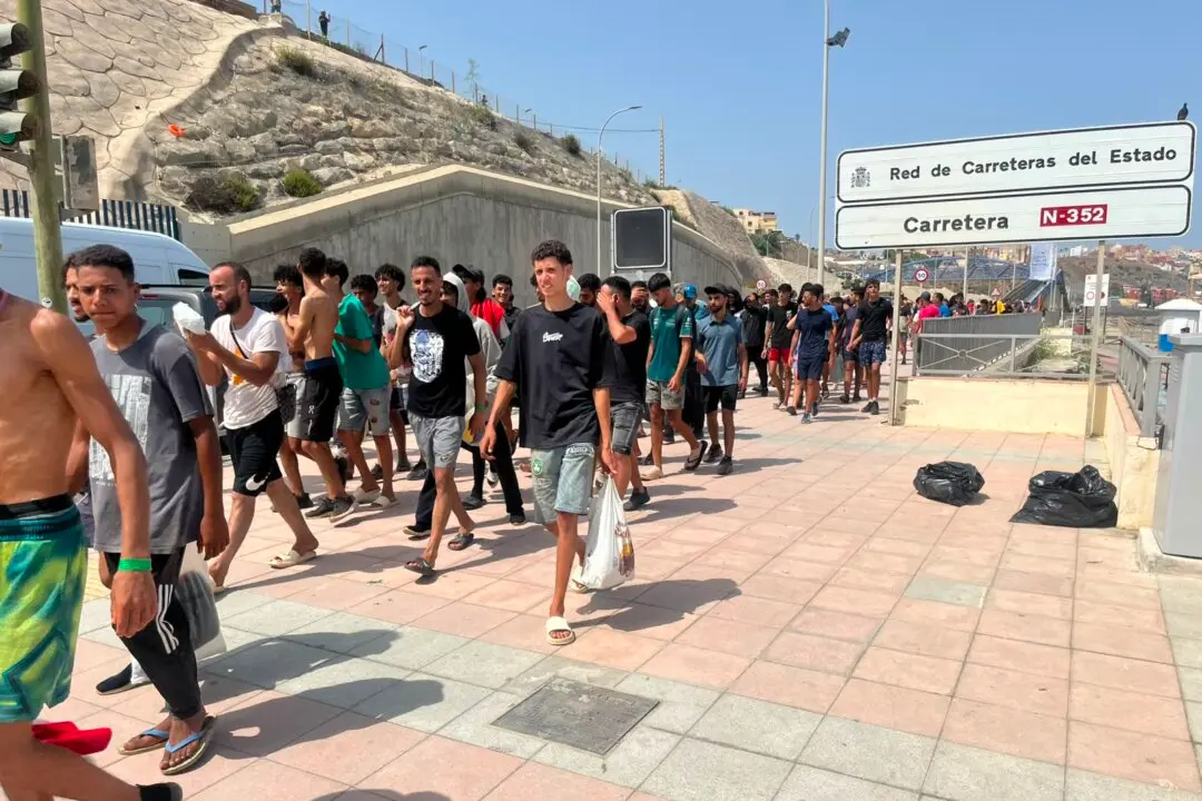 US Raises Travel Advisory for Spanish Area Amid Illegal Immigrant Influx