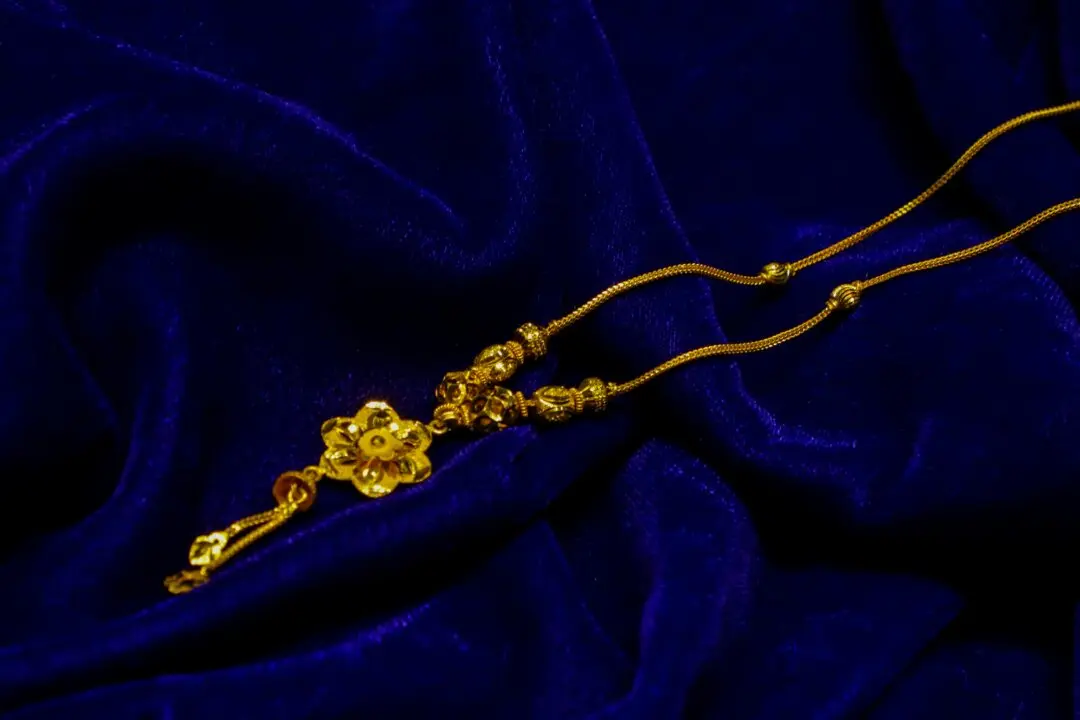Selling the Family’s Gold: How to Turn Inherited Coins and Jewelry Into a Fair Price