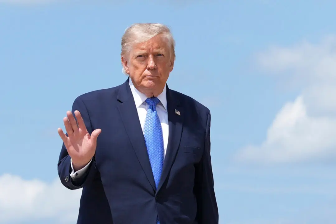 Trump Says Voters ‘Angry at Republicans,’ Not Him, Ahead of Midterms