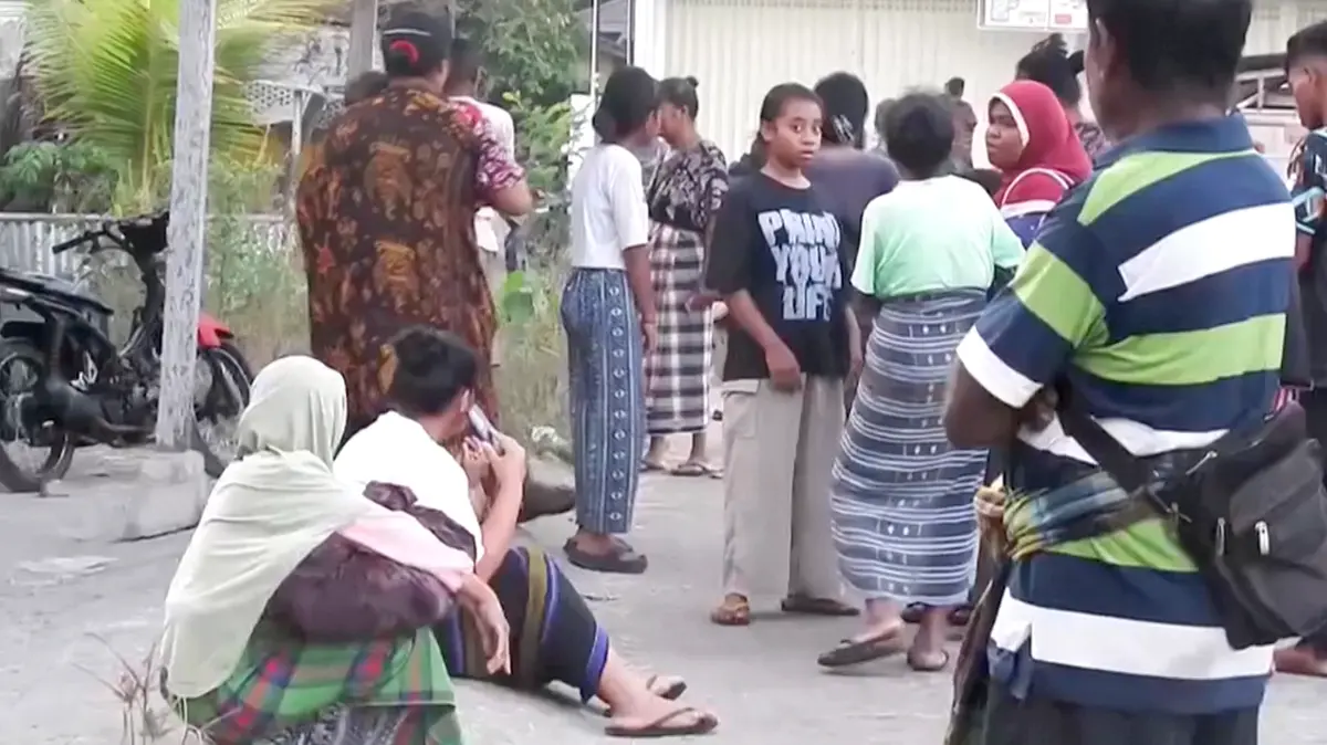7.7 Magnitude Earthquake Kills at Least 47 in Indonesia