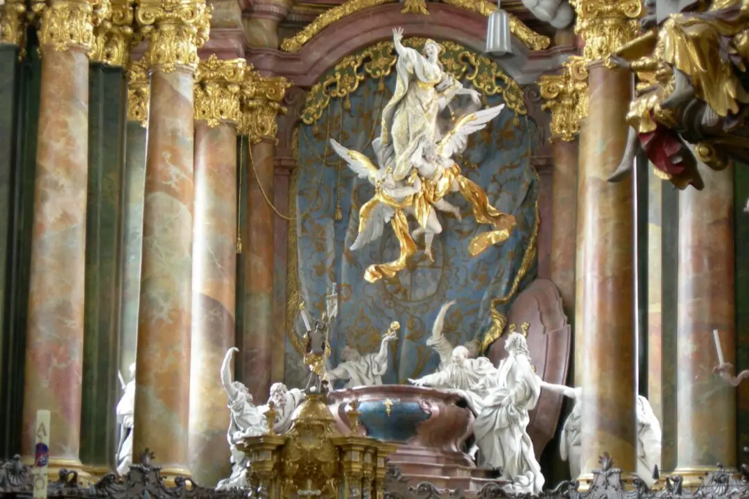 A Gravity-Defying Sculpture of the Virgin Mary
