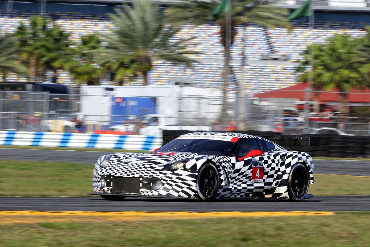 The #4 Corvette at 1:45.915 was .254 seconds quicker than the #3 car. (Chris Jasurek/Epoch Times)