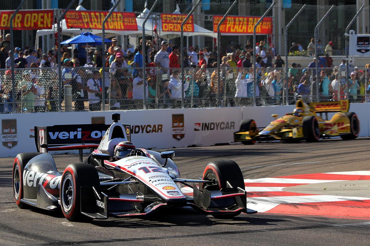 Will Power leads Ryan Hunter-Reay around Turn Ten in the closing laps of the IndyCar Firestone Grand Prix of St. Petersburg. (Chris Jasurek/Epoch Times) Will Power leads Ryan Hunter-Reay around Turn Ten in the closing laps of the IndyCar Firestone Grand Prix of St. Petersburg. (Chris Jasurek/Epoch Times)
