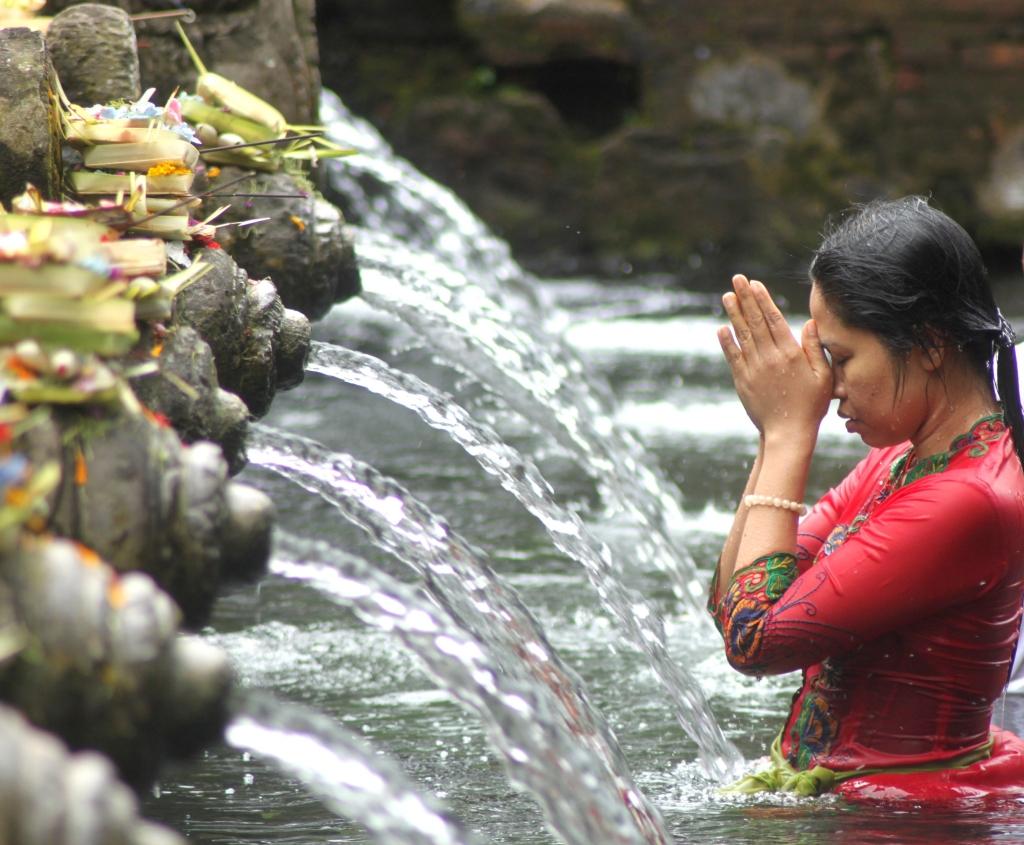Tirta Empul (Miriam Risager, Adventurous Miriam)