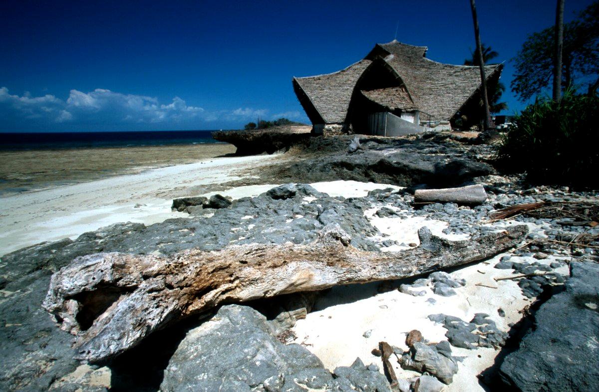 Visitor center Craig Zende (www.chumbeisland.com)