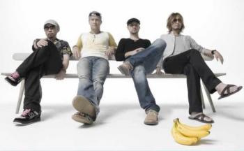 <a href="https://www.theepochtimes.com/assets/uploads/2015/07/1225345890_medium.jpg"><img src="https://www.theepochtimes.com/assets/uploads/2015/07/1225345890_medium.jpg" width="300" class="size-medium wp-image-64136"/></a>