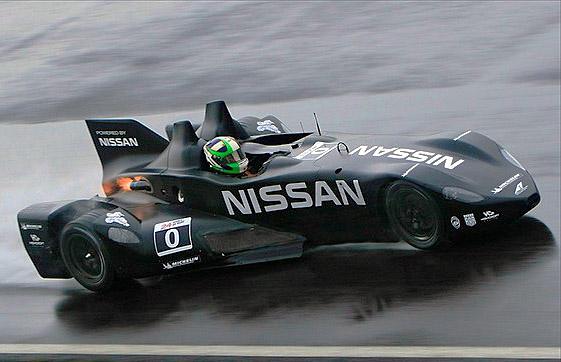 <a href="https://www.theepochtimes.com/assets/uploads/2015/07/19667213DWingerWEB.jpg"><img class="size-full wp-image-227744" title="19667213DWingerWEB" src="https://www.theepochtimes.com/assets/uploads/2015/07/19667213DWingerWEB.jpg" alt="The revolutionary DeltaWing lapped Snetterton as fast as cars with twice the engine capacity. (Highcroftracing.com)" width="561" height="362"/></a>