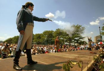 <a href="https://www.theepochtimes.com/assets/uploads/2015/07/AaronBurr1_medium.jpg"><img src="https://www.theepochtimes.com/assets/uploads/2015/07/AaronBurr1_medium.jpg" alt="Antonio Burr (L), a descendant of Aaron Burr's cousin, fires with Douglas Hamilton (R), a fiith-great-grandson of Alexander Hamilton, during a reenactment marking the 200th anniversary of the Alexander Hamilton - Aaron Burr duel July 11, 2004 in Weehawken, New Jersey. (Mario Tama/Getty Images)" title="Antonio Burr (L), a descendant of Aaron Burr's cousin, fires with Douglas Hamilton (R), a fiith-great-grandson of Alexander Hamilton, during a reenactment marking the 200th anniversary of the Alexander Hamilton - Aaron Burr duel July 11, 2004 in Weehawken, New Jersey. (Mario Tama/Getty Images)" width="320" class="size-medium wp-image-88956"/></a>