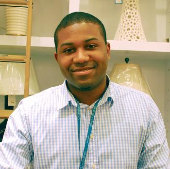 <a href="https://www.theepochtimes.com/assets/uploads/2015/07/Allan_medium.jpg"><img src="https://www.theepochtimes.com/assets/uploads/2015/07/Allan_medium.jpg" alt="Allen Brown, 24, Brooklyn, Sales-'I came here when I was a kid with my father for greater opportunity.' (Ross Lahive/The Epoch Times)" title="Allen Brown, 24, Brooklyn, Sales-'I came here when I was a kid with my father for greater opportunity.' (Ross Lahive/The Epoch Times)" width="320" class="size-medium wp-image-91121"/></a>