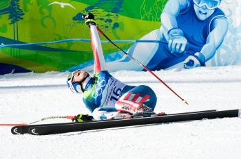 <a href="https://www.theepochtimes.com/assets/uploads/2015/07/DSC_6305-1_medium.jpg"><img src="https://www.theepochtimes.com/assets/uploads/2015/07/DSC_6305-1_medium.jpg" alt="Lindsey Vonn collapses on the snow at the end of her gold medal run at Whistler on Wednesday. (Evan Ning/The Epoch Times)" title="Lindsey Vonn collapses on the snow at the end of her gold medal run at Whistler on Wednesday. (Evan Ning/The Epoch Times)" width="320" class="size-medium wp-image-100156"/></a>