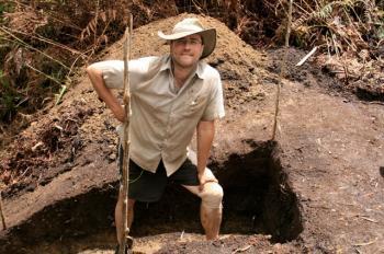 <a href="https://www.theepochtimes.com/assets/uploads/2015/07/Dr+Andrew+Fairbairn+in+Ivane+Valley+1_medium.jpg"><img src="https://www.theepochtimes.com/assets/uploads/2015/07/Dr+Andrew+Fairbairn+in+Ivane+Valley+1_medium.jpg" alt="Andrew Fairbairn, UQ, at an excavation site in the Ivane Valley, Papua New Guinea. (Courtesy of Dr Andrew Fairbairn)" title="Andrew Fairbairn, UQ, at an excavation site in the Ivane Valley, Papua New Guinea. (Courtesy of Dr Andrew Fairbairn)" width="320" class="size-medium wp-image-114288"/></a>