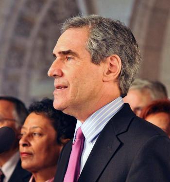 <a href="https://www.theepochtimes.com/assets/uploads/2015/07/Ignatieff_0030-cropped2_medium.jpg"><img src="https://www.theepochtimes.com/assets/uploads/2015/07/Ignatieff_0030-cropped2_medium.jpg" alt="Liberal leader Michael Ignatieff talks to reporters in the foyer of the House of Commons after his motion finding the government in contempt of Parliament passed moments before. (Matthew Little/The Epoch Times)" title="Liberal leader Michael Ignatieff talks to reporters in the foyer of the House of Commons after his motion finding the government in contempt of Parliament passed moments before. (Matthew Little/The Epoch Times)" width="320" class="size-medium wp-image-122931"/></a>