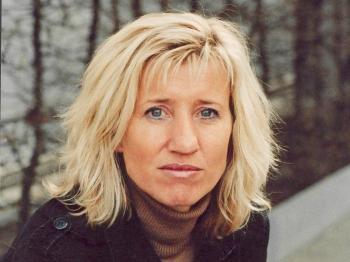 <a href="https://www.theepochtimes.com/assets/uploads/2015/07/Nolimit1_medium.jpg"><img src="https://www.theepochtimes.com/assets/uploads/2015/07/Nolimit1_medium.jpg" alt="Ines Geipel (courtesy by Friedrich)" title="Ines Geipel (courtesy by Friedrich)" width="320" class="size-medium wp-image-72518"/></a>