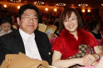 <a href="https://www.theepochtimes.com/assets/uploads/2015/07/Ooyama_medium.jpg"><img src="https://www.theepochtimes.com/assets/uploads/2015/07/Ooyama_medium.jpg" alt="Mr. Ooyama and Mrs. Ooyama, an amateur ballet dancer (Ming Li/The Epoch Times)" title="Mr. Ooyama and Mrs. Ooyama, an amateur ballet dancer (Ming Li/The Epoch Times)" width="320" class="size-medium wp-image-81390"/></a>