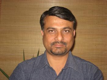 <a href="https://www.theepochtimes.com/assets/uploads/2015/07/Pakistan_TarikZia_MasoomaHaq_medium.jpg"><img src="https://www.theepochtimes.com/assets/uploads/2015/07/Pakistan_TarikZia_MasoomaHaq_medium.jpg" alt="Tarik Zia, Islamabad, Pakistan." title="Tarik Zia, Islamabad, Pakistan." width="320" class="size-medium wp-image-120108"/></a>