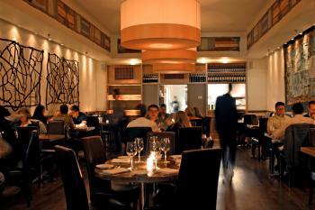 <a href="https://www.theepochtimes.com/assets/uploads/2015/07/Restaurante35_medium.jpg"><img src="https://www.theepochtimes.com/assets/uploads/2015/07/Restaurante35_medium.jpg" alt="The interior is warm and cozy Argentine rustic. (Courtesy of Esther Montero)" title="The interior is warm and cozy Argentine rustic. (Courtesy of Esther Montero)" width="320" class="size-medium wp-image-112203"/></a>