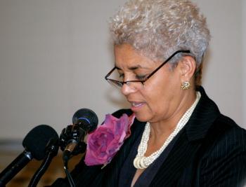 <a href="https://www.theepochtimes.com/assets/uploads/2015/07/Shirley-Franklin_medium.jpg"><img src="https://www.theepochtimes.com/assets/uploads/2015/07/Shirley-Franklin_medium.jpg" alt="TOUGH DAY: Atlanta Mayor Shirley Franklin speaks of the city's budget problems on Wednesday. (Mary Silver/The Epoch Times)" title="TOUGH DAY: Atlanta Mayor Shirley Franklin speaks of the city's budget problems on Wednesday. (Mary Silver/The Epoch Times)" width="300" class="size-medium wp-image-64542"/></a>