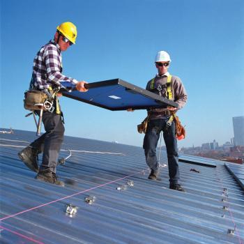 <a href="https://www.theepochtimes.com/assets/uploads/2015/07/SolarPanels_medium.jpg"><img src="https://www.theepochtimes.com/assets/uploads/2015/07/SolarPanels_medium.jpg" alt="SOLAR: Installing solar panels on a roof in Atlanta, Georgia. (National Renewable Energy Lab)" title="SOLAR: Installing solar panels on a roof in Atlanta, Georgia. (National Renewable Energy Lab)" width="320" class="size-medium wp-image-79517"/></a>