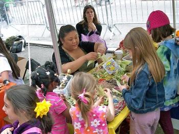 <a href="https://www.theepochtimes.com/assets/uploads/2015/07/StreetFest_039_medium.jpg"><img src="https://www.theepochtimes.com/assets/uploads/2015/07/StreetFest_039_medium.jpg" alt="HANDS-ON APPROACH: Children make cornhusk dolls at the Kids' Corner presented by Cafe Habana. The booth also featured a human-powered bike blender for the children to make smoothies. (Jean Harris/The Epoch Times)" title="HANDS-ON APPROACH: Children make cornhusk dolls at the Kids' Corner presented by Cafe Habana. The booth also featured a human-powered bike blender for the children to make smoothies. (Jean Harris/The Epoch Times)" width="320" class="size-medium wp-image-125391"/></a>