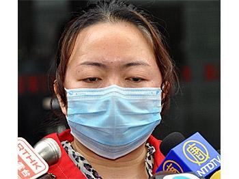 <a href="https://www.theepochtimes.com/assets/uploads/2015/07/facemask_medium.jpg"><img src="https://www.theepochtimes.com/assets/uploads/2015/07/facemask_medium.jpg" alt="Eight parents of children who suffered kidney stones after consuming Sanlu's melamine-tainted milk filed a writ in Hong Kong on May 4th to seek compensation. (Kuang Tianming/ The Epoch Times)" title="Eight parents of children who suffered kidney stones after consuming Sanlu's melamine-tainted milk filed a writ in Hong Kong on May 4th to seek compensation. (Kuang Tianming/ The Epoch Times)" width="320" class="size-medium wp-image-104849"/></a>