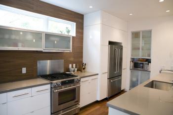 <a href="https://www.theepochtimes.com/assets/uploads/2015/07/kitchen_medium.jpg"><img src="https://www.theepochtimes.com/assets/uploads/2015/07/kitchen_medium.jpg" alt="Most architects welcome smaller projects and are willing to work on kitchen renovations. (Photo Courtesy of Shannon Scarlett )" title="Most architects welcome smaller projects and are willing to work on kitchen renovations. (Photo Courtesy of Shannon Scarlett )" width="320" class="size-medium wp-image-110381"/></a>