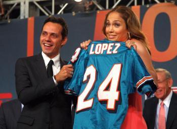 <a href="https://www.theepochtimes.com/assets/uploads/2015/07/marcanthonyjlo_medium.jpg"><img src="https://www.theepochtimes.com/assets/uploads/2015/07/marcanthonyjlo_medium.jpg" alt="Marc Anthony, pictured with wife Jennifer Lopez, recently purchased a stake of the Miami Dolphins football franchise. (Andrew H. Walker/Getty Images)" title="Marc Anthony, pictured with wife Jennifer Lopez, recently purchased a stake of the Miami Dolphins football franchise. (Andrew H. Walker/Getty Images)" width="320" class="size-medium wp-image-89785"/></a>