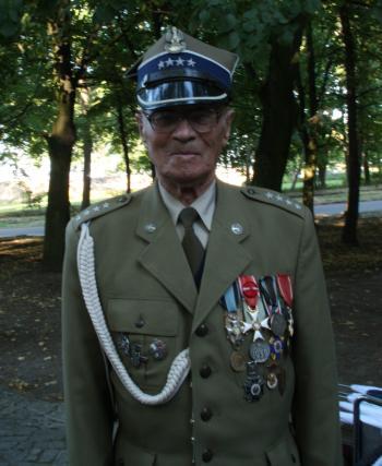 <a href="https://www.theepochtimes.com/assets/uploads/2015/07/poland3_medium.jpg"><img src="https://www.theepochtimes.com/assets/uploads/2015/07/poland3_medium.jpg" alt="ALTERNATE OPENING: Falun Gong practitioners, supporters of Tibet and Christian defenders and were among the crowd that gathered at the Chinese embassy in Warsaw on August 8 to remind Poles of the ongoing highlight human rights abuses in China as the Olympic Games begin. (Jan Jekielek/The Epoch Times)" title="ALTERNATE OPENING: Falun Gong practitioners, supporters of Tibet and Christian defenders and were among the crowd that gathered at the Chinese embassy in Warsaw on August 8 to remind Poles of the ongoing highlight human rights abuses in China as the Olympic Games begin. (Jan Jekielek/The Epoch Times)" width="320" class="size-medium wp-image-71753"/></a>